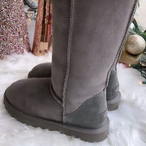 UGG classic tall II Boots